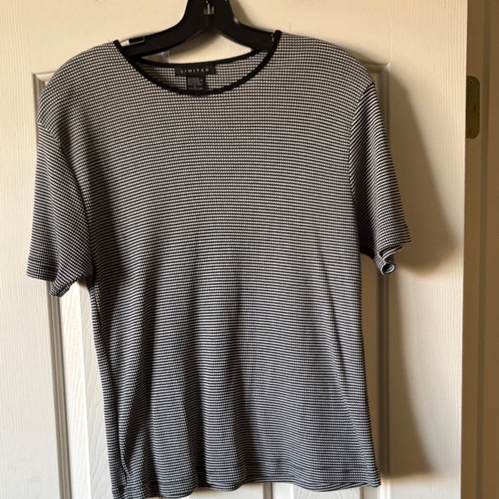 The‎ Limited EUC Black and White Striped Casual Shirt size L